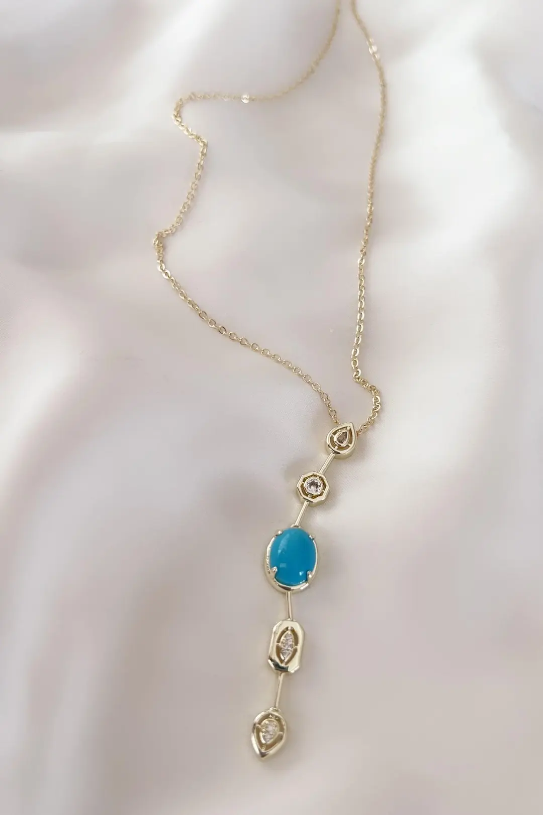 Azul Y Özel Seri Kolye