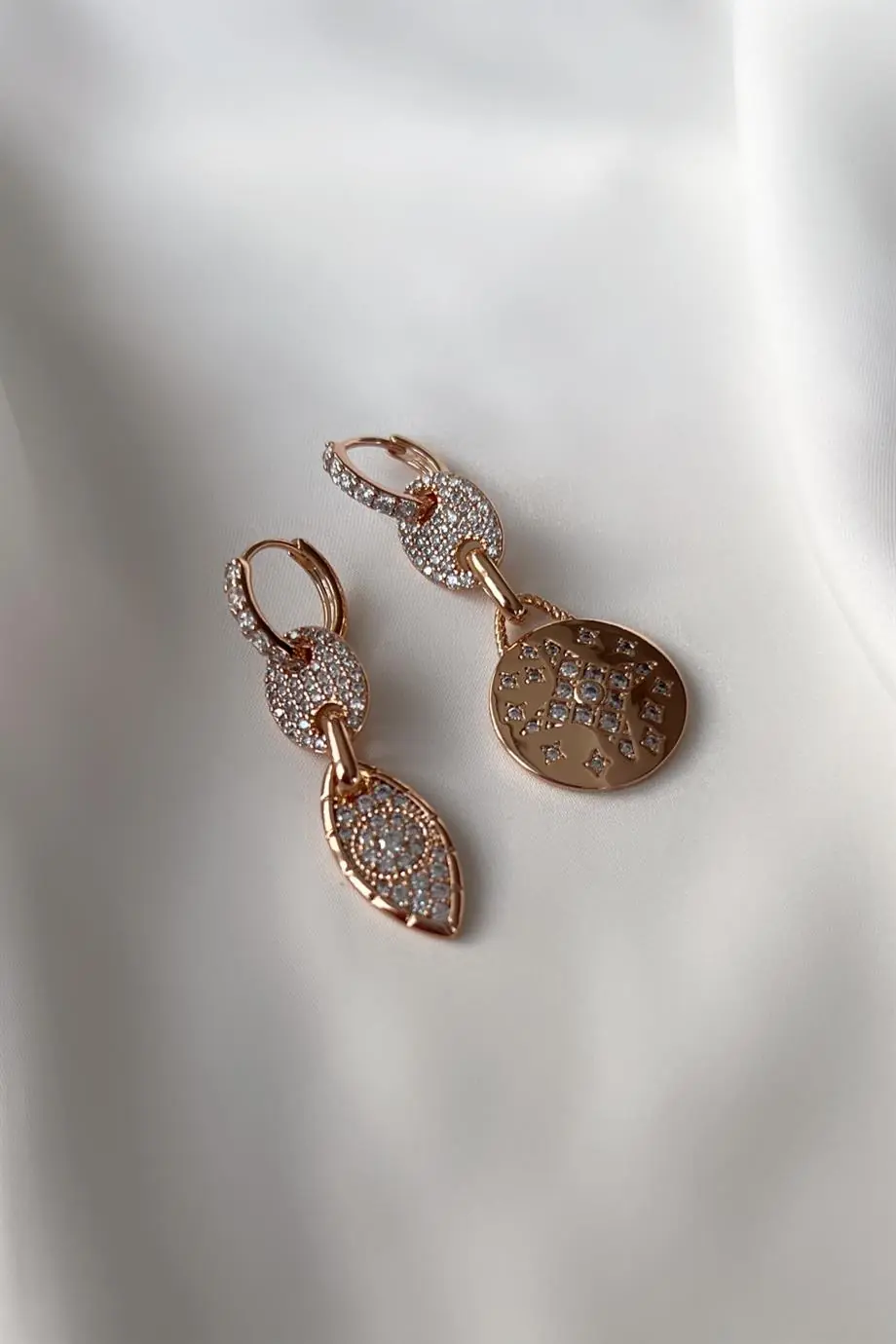 Almond Özel Seri Küpe