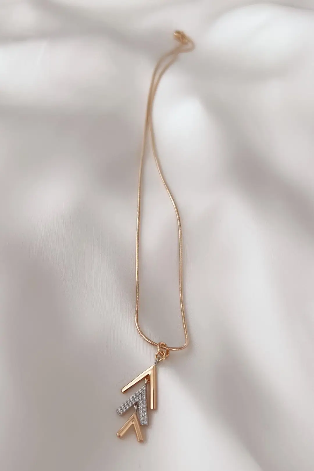 Arrow Özel Seri Kolye