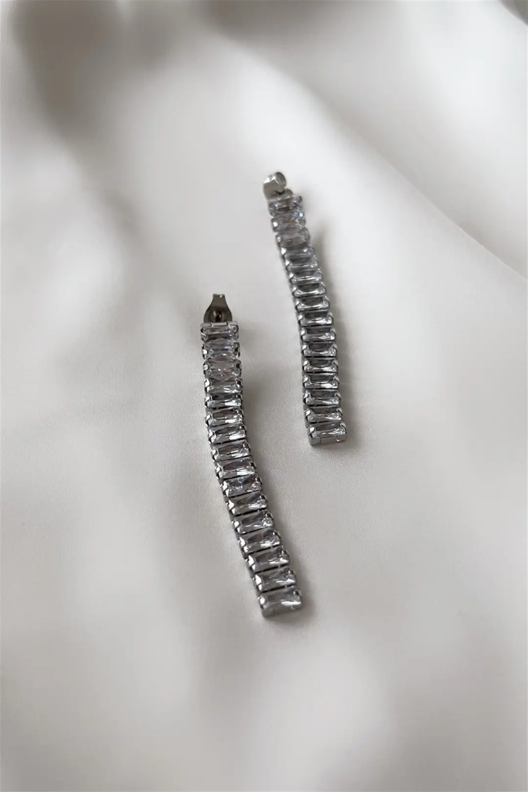 Baguette Zircon Çelik Küpe