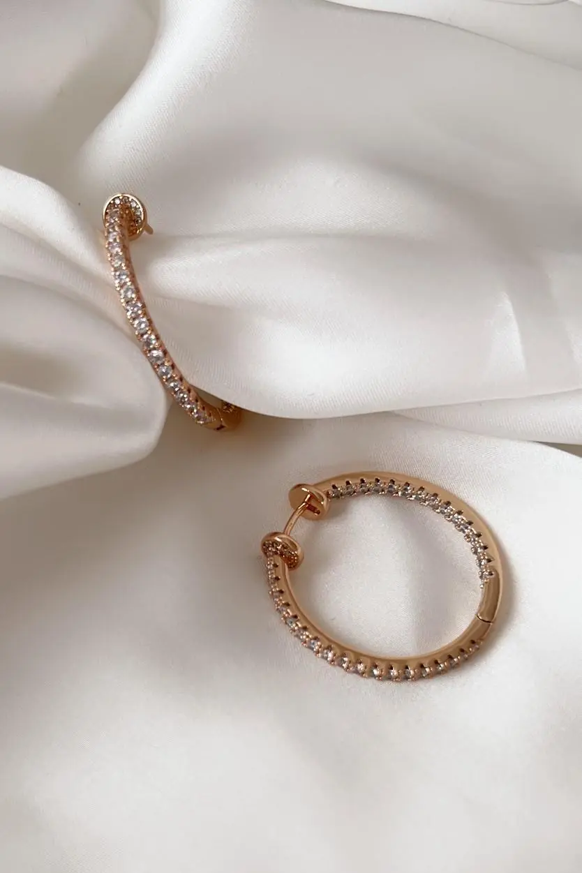 Attractive Özel Seri Küpe