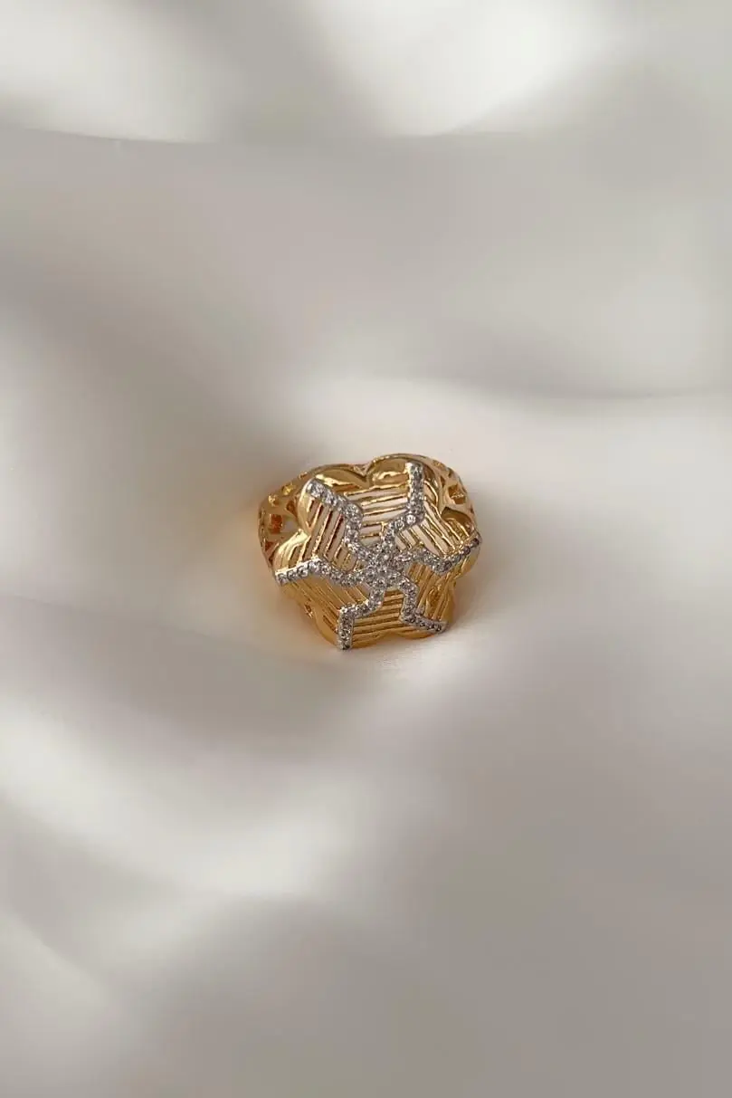 Araigne Özel Seri Yüzük