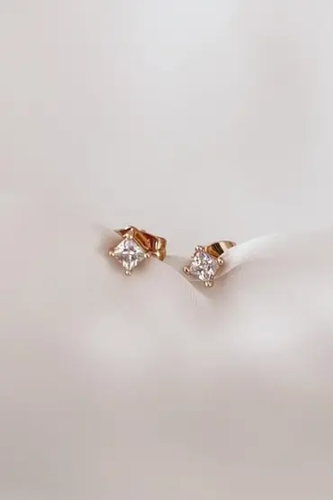 Baget Tek Taş Özel Seri Küpe