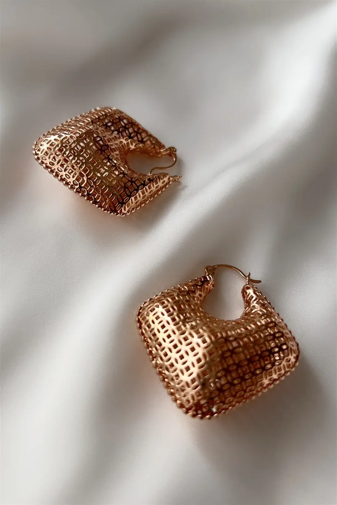 Angular Grid Özel Seri Küpe