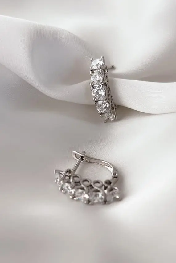 Beş Taş Özel Seri Küpe