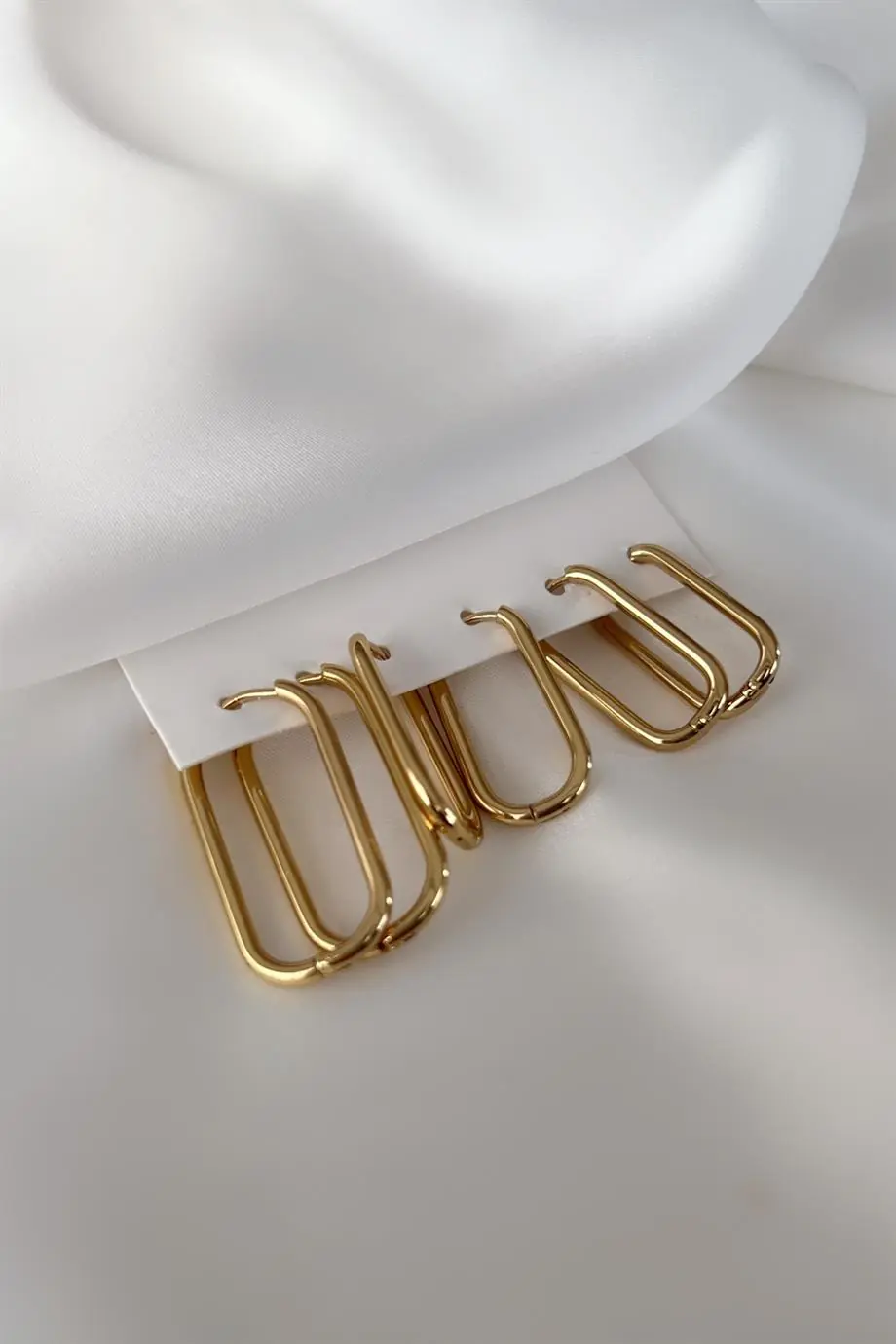 Acus Çelik Küpe Kombini