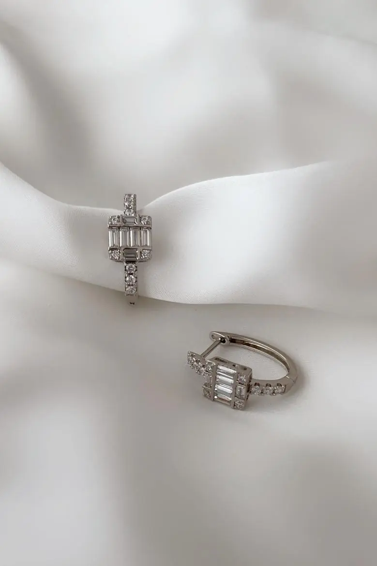 Baguette Zircon Özel Seri Küpe