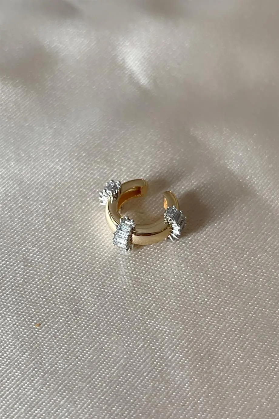 Baguette Özel Seri Kıkırdak Küpesi