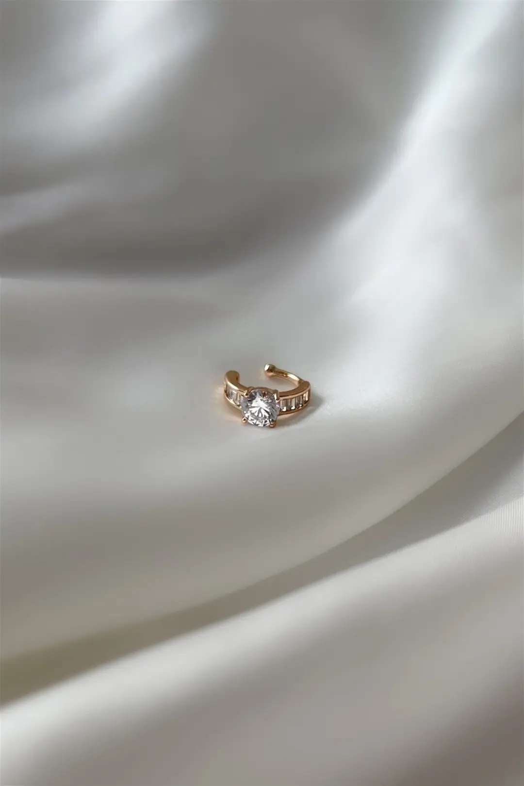 Baget Zirkon Özel Seri Kıkırdak Küpe