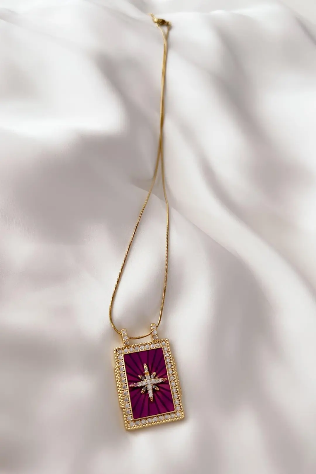 Bandiera Viola Çelik Kolye