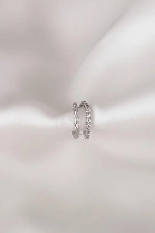 Bagliore Çelik Kıkırdak Küpesi