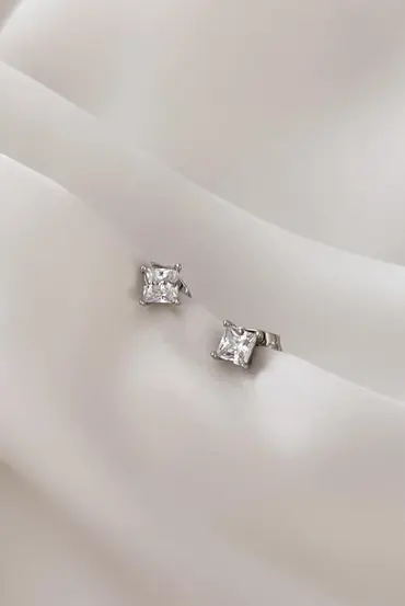 Baget Tek Taş Özel Seri Küpe