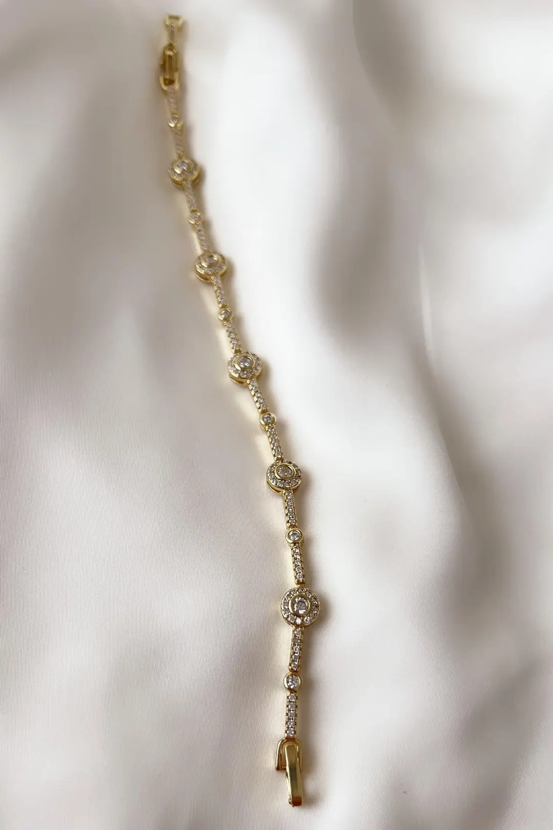 Adiacente Özel Seri Bileklik