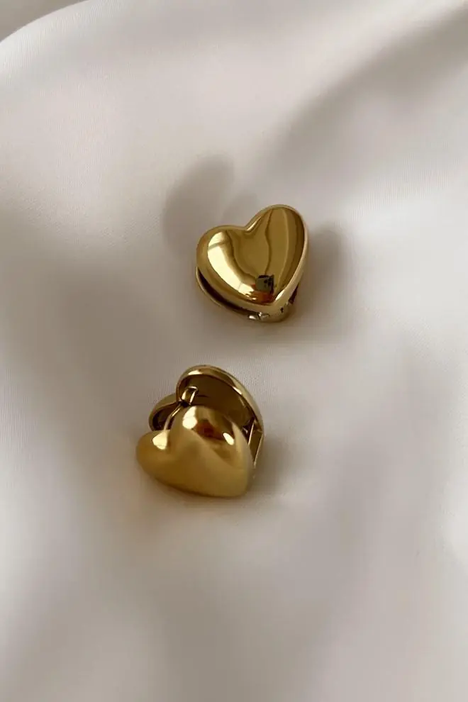 Betrachtung Çelik Küpe